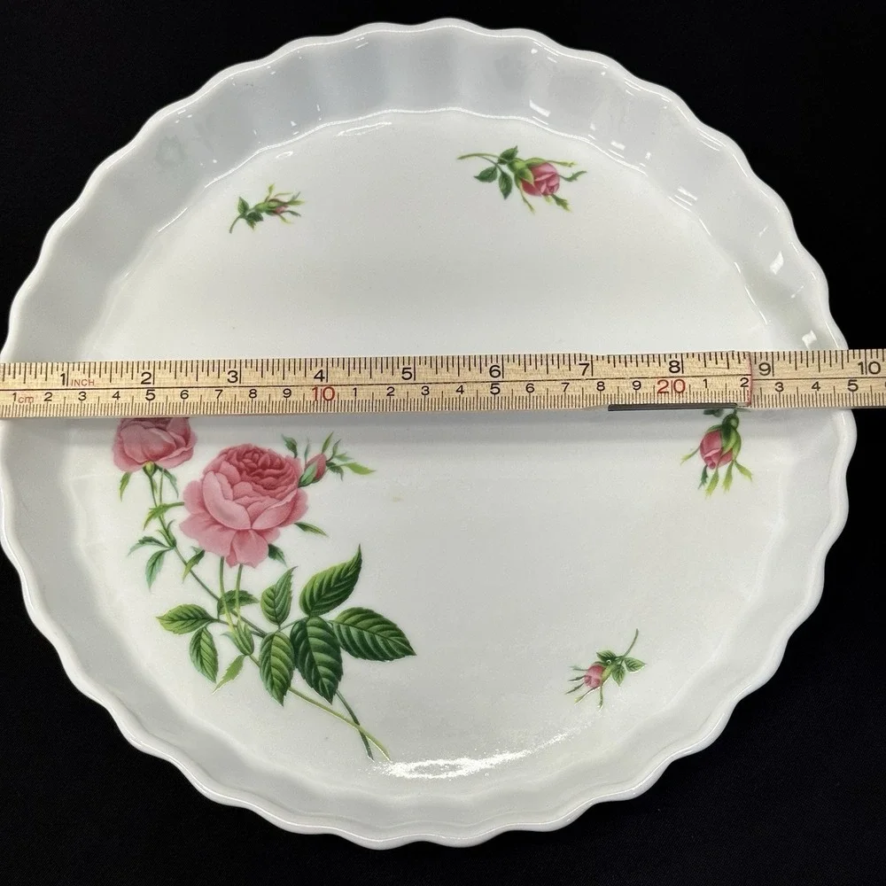 Christineholm Quiche Tart Pie Plate 9.5-Inch Fluted Baking Dish Pink Roses‎